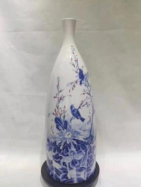 青花加彩秋韵瓶