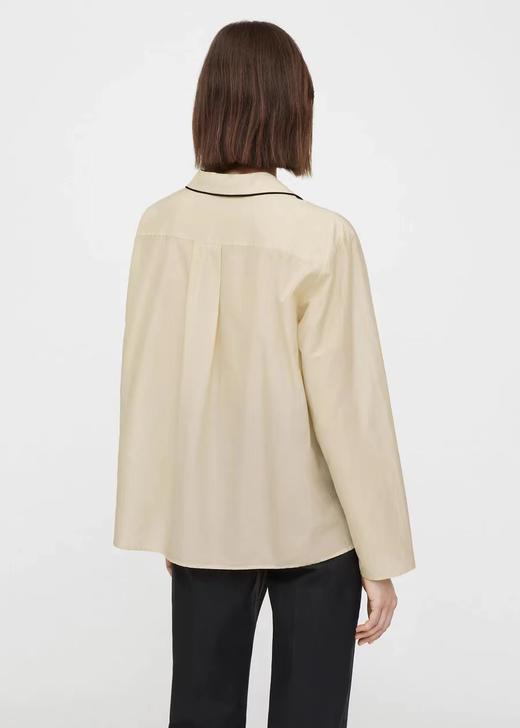 TOTEME 蛋青色/香槟金真丝单口袋衬衫 商品图3