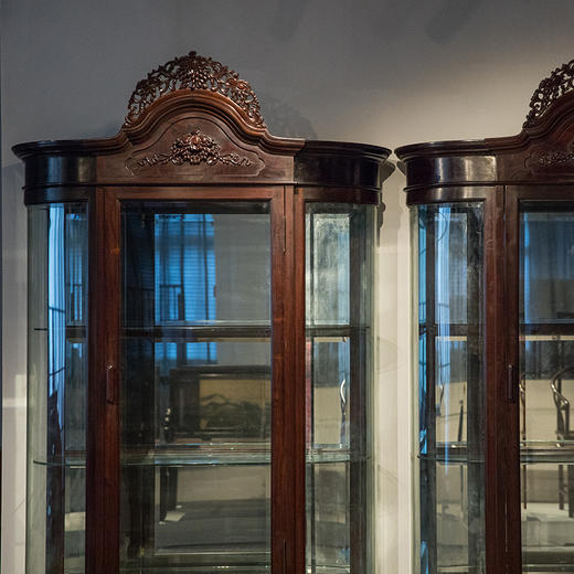 民国 红木葡萄纹酒柜（一对） 商品图1