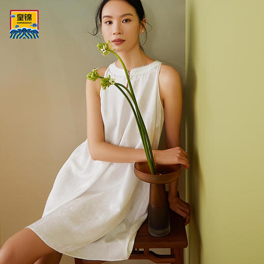 EMPERORIENT皇锦 素色提花蕾丝领背心裙HJ21379 商品图2