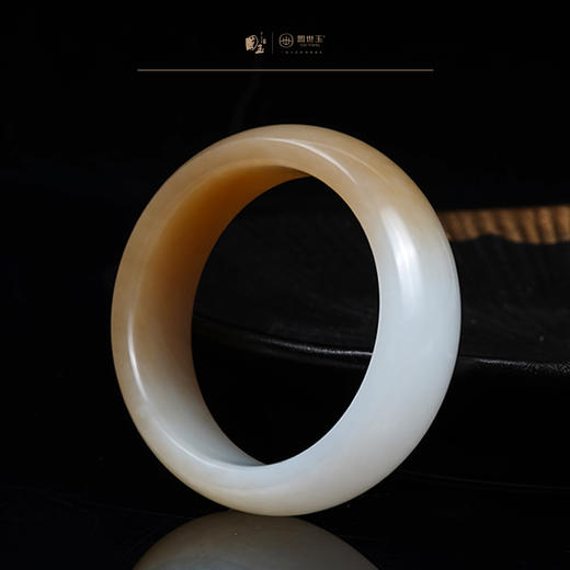 新疆国玉盟世玉和田玉糖羊脂玉手镯 圈口54【带证书·顺丰物流】 商品图2