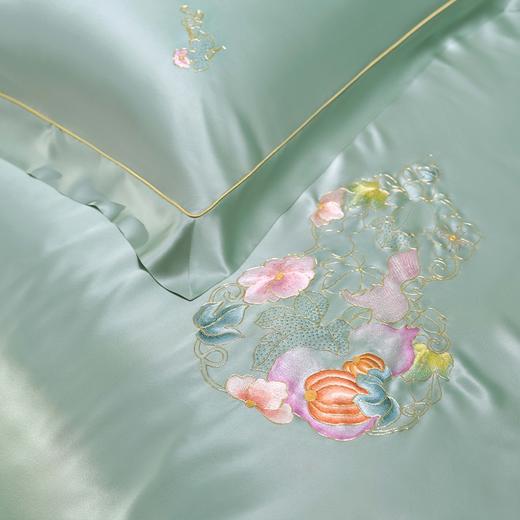皇锦 真丝手绣双人蚕丝被子三件套-盘金福禄HJ11658 商品图4