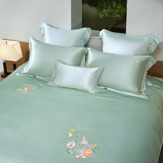 皇锦 真丝手绣双人蚕丝被子三件套-盘金福禄HJ11658 商品图2