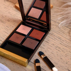 宜样 美妆/护肤  TOM FORD眼影盘四色生巧TF03/04色号眼影盘6g（不支持退换）