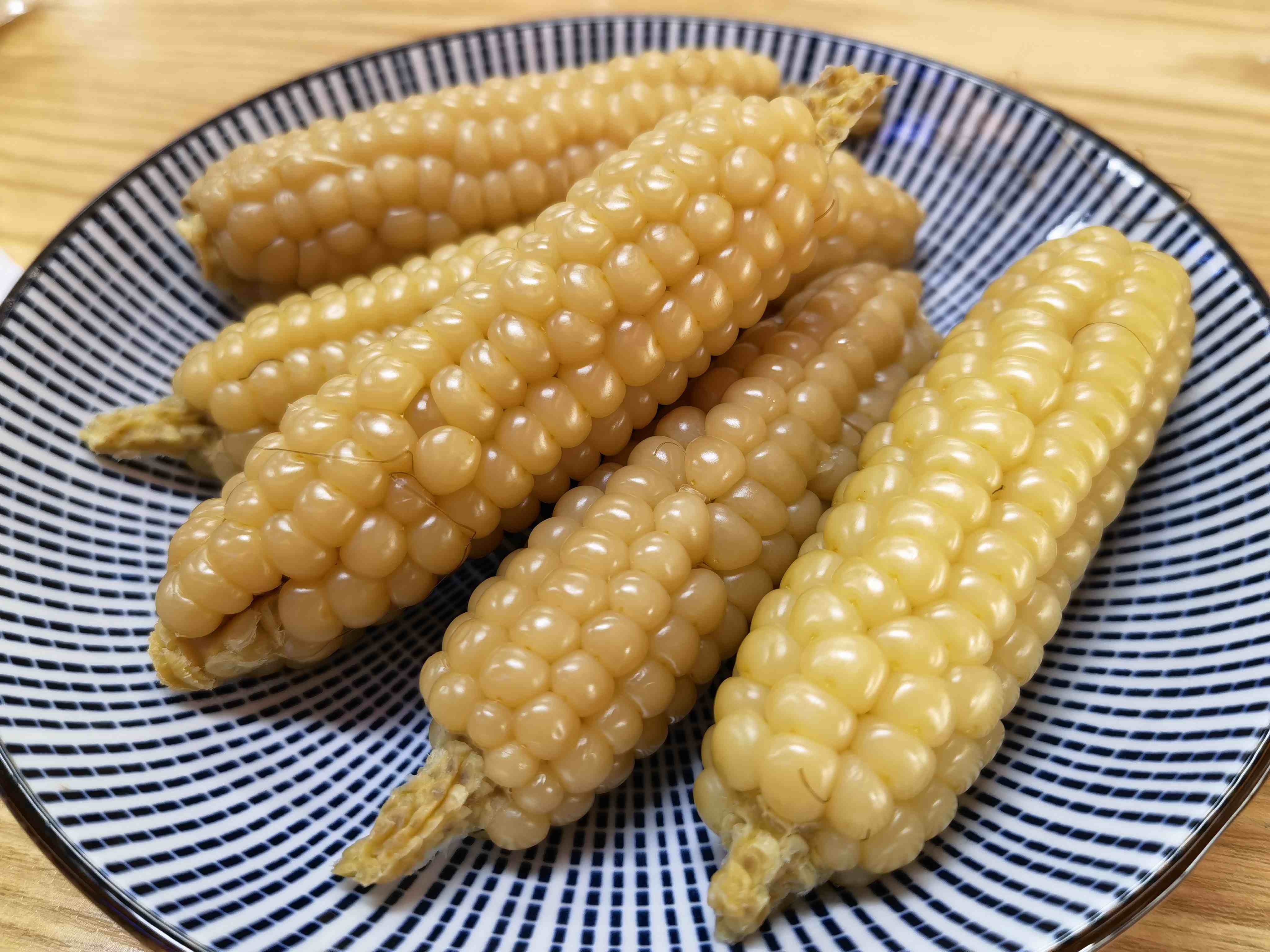 【推荐】西双版纳傣族香糯拇指小玉米2斤