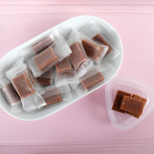 【食品酒水 】国产贵哺山楂条108g袋装休闲零食山楂制品山楂糕独立包装山楂块 商品图2