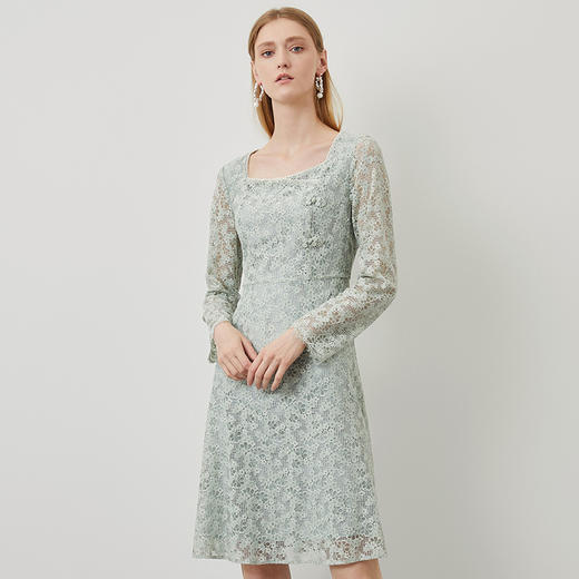 EITIE爱特爱秋季新款温柔气质方领收腰a字中裙绣花蕾丝连衣裙C2207034 商品图3