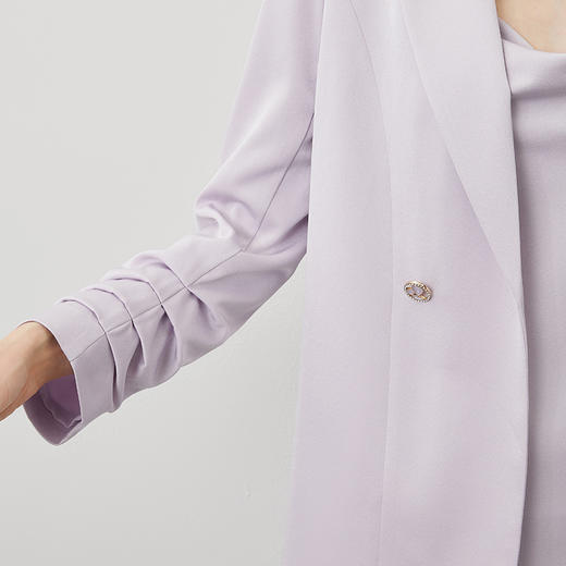 EITIE爱特爱秋季新款温柔通勤气质休闲紫色直筒显瘦西装外套C2203004 商品图2