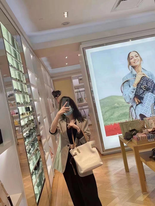 限时折扣￥1650！Coach 新款andy 福袋托特包 大号尺寸30*28.5*14 商品图3