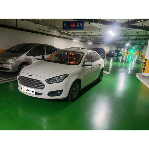 福特 福睿斯 幸福版 1.5L 自动时尚型 【长租-北京】 商品图1