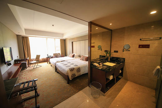 玲珑王国际大酒店【标准单人间】 /【标准双人间】 商品图1