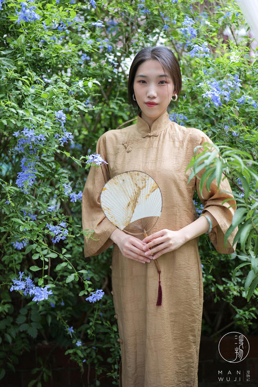 丝棉香槟色盘香扣旗袍 商品图2