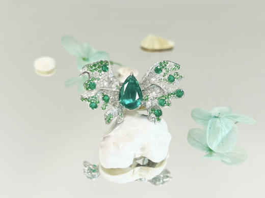 「锦鲤」祖母绿钻石戒指/吊坠/胸针三用款  2.81克拉全净浓绿祖母绿 商品图0