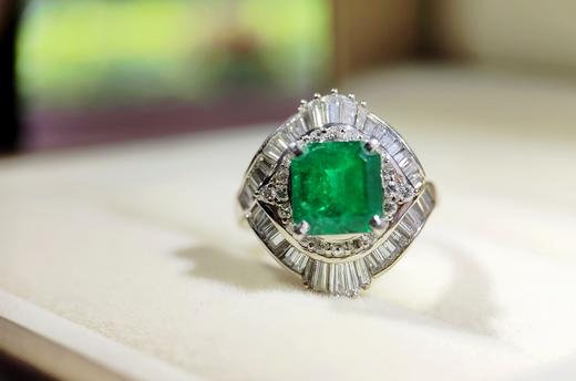 1.80克拉豪镶木佐绿极微油祖母绿戒指 商品图0