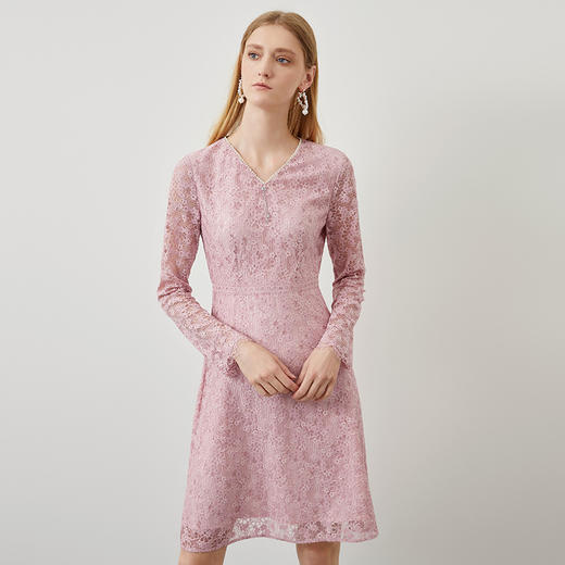 EITIE爱特爱秋季新款气质v领温柔通勤粉色绣花蕾丝a字连衣裙C2207036 商品图1