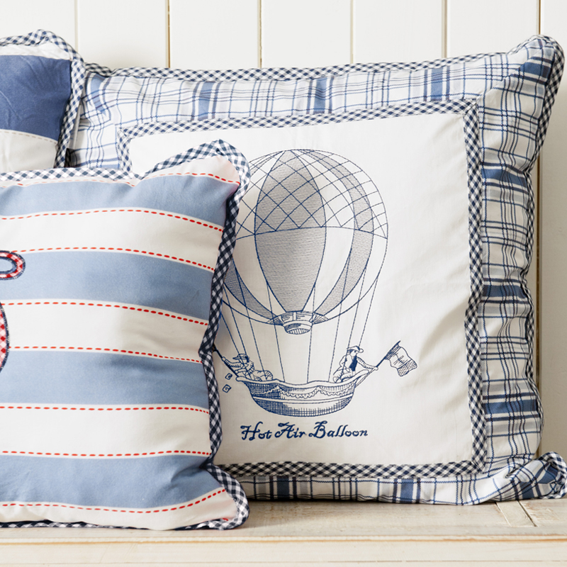 多喜爱 MMK 靠垫套 〈花色随机〉