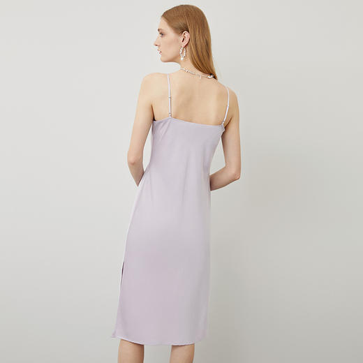 EITIE爱特爱秋季新款气质性感荡领吊带开叉缎面紫色连衣裙C2207032 商品图2