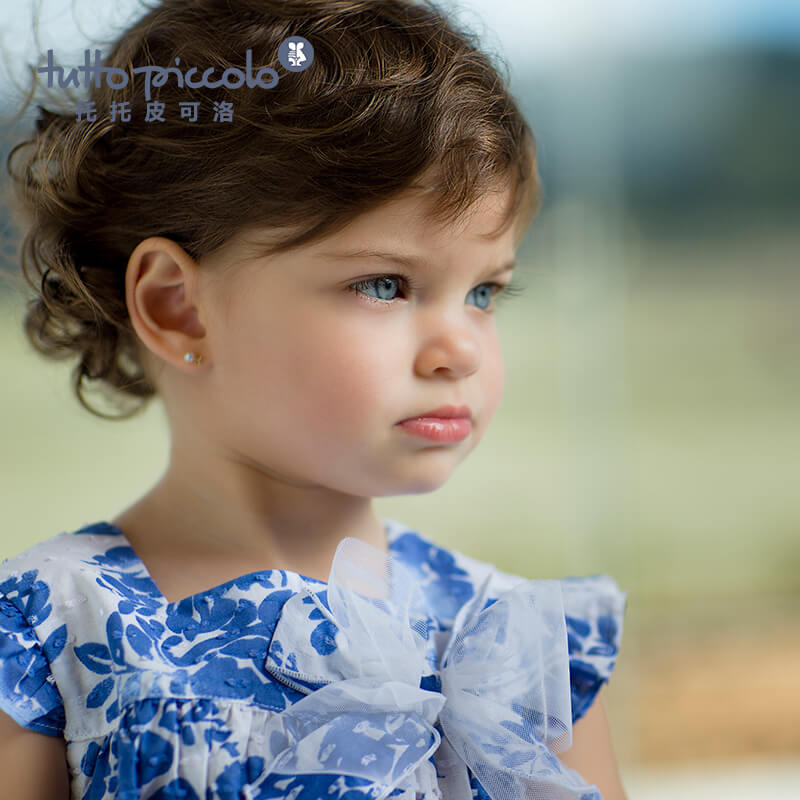 女童春夏蓝色花朵连衣裙