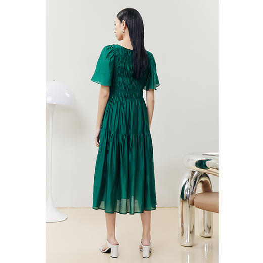 NEELLY纳俪商场同款气质白色连衣裙女松紧褶皱设计显瘦收腰A字裙 商品图4