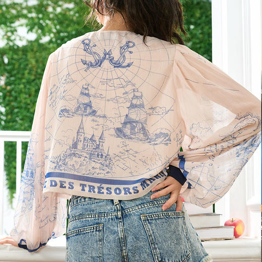 两三事航海自由 夏季新款个性印花撞色绑带衬衫女短款上衣 商品图3