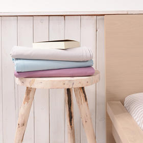 多喜爱 MMK床单〈古都的屋顶瓦（米灰）〉〈二月的紫水晶（灰紫）〉《薄冰之春的水塘（水蓝）》