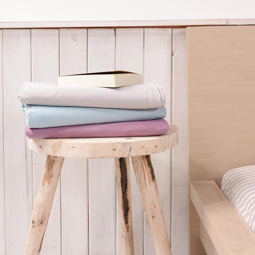 多喜爱 MMK床单〈古都的屋顶瓦（米灰）〉〈二月的紫水晶（灰紫）〉《薄冰之春的水塘（水蓝）》 商品图0