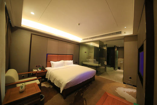 玲珑王国际大酒店【行政单间】 /【行政套房】/【豪华行政套房】 商品图3