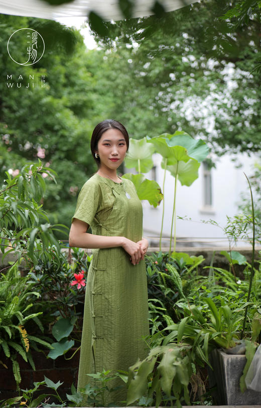 丝棉插肩袖圆领旗袍 商品图5