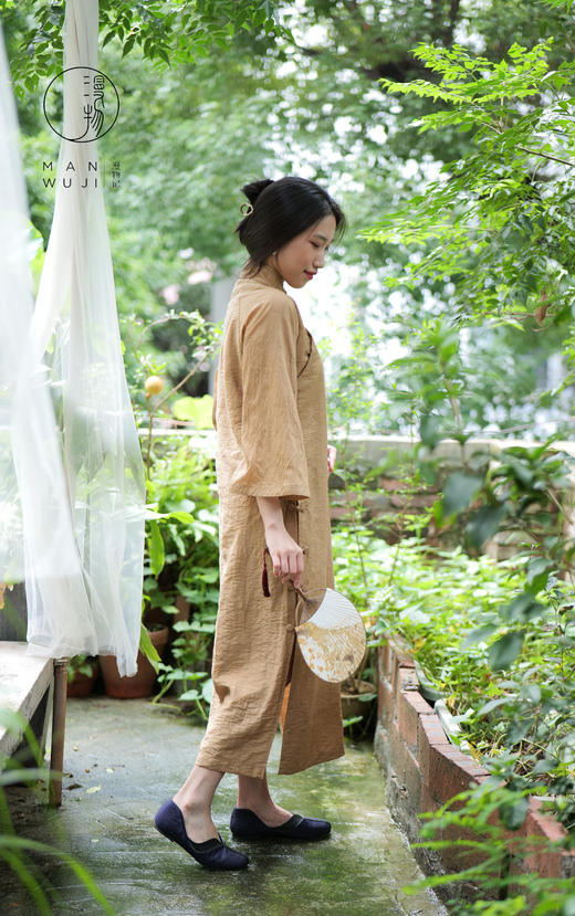 丝棉香槟色盘香扣旗袍 商品图1