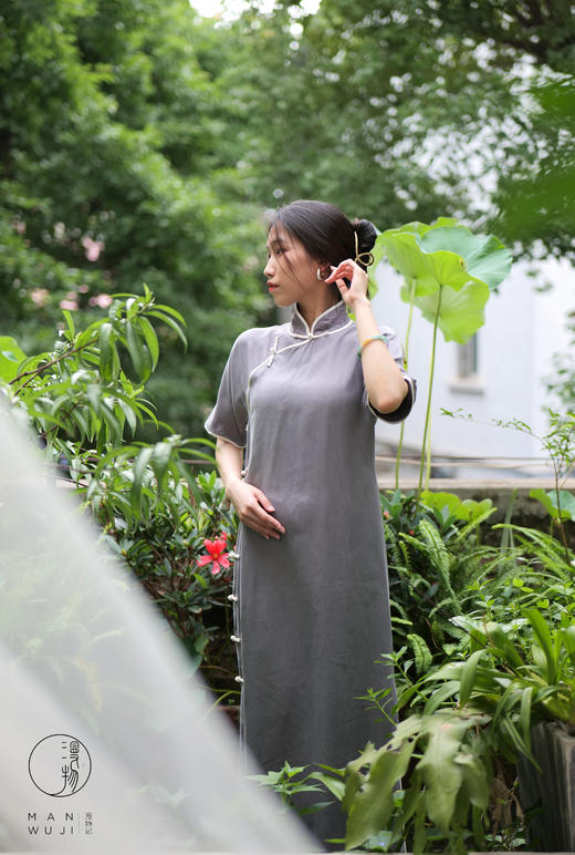 铜氨丝包边四分连袖旗袍 商品图4