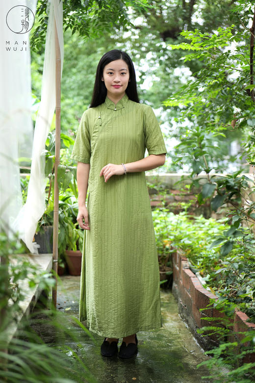 丝棉绿条纹插肩袖旗袍 商品图0