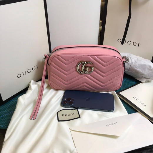 清仓，古驰原厂皮，粉色相机包中号，原价1250，配全套包装 商品图0