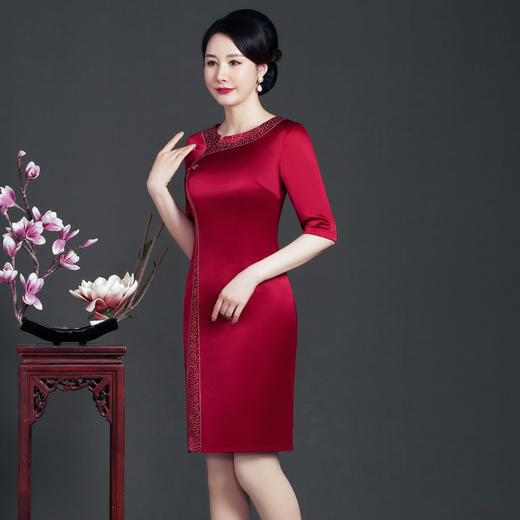 WD-WT22138新娘婚宴装胖喜婆婆结婚婚礼礼服优雅醋酸旗袍春款 商品图2