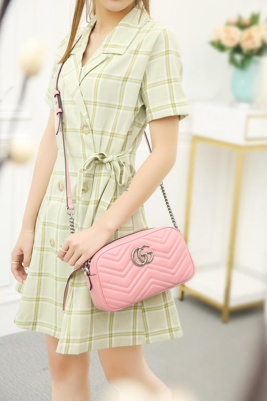 清仓，古驰原厂皮，粉色相机包中号，原价1250，配全套包装 商品图14