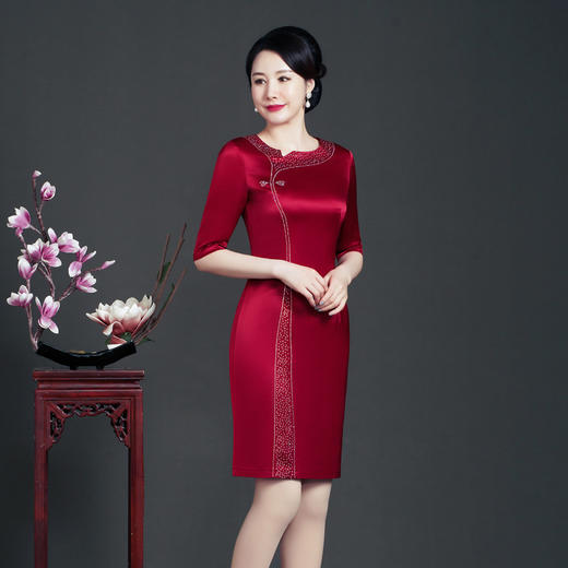 WD-WT22138新娘婚宴装胖喜婆婆结婚婚礼礼服优雅醋酸旗袍春款 商品图1