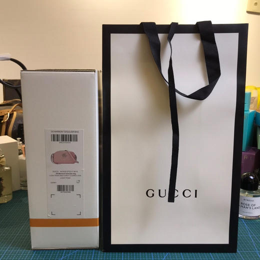 清仓，古驰原厂皮，粉色相机包中号，原价1250，配全套包装 商品图1