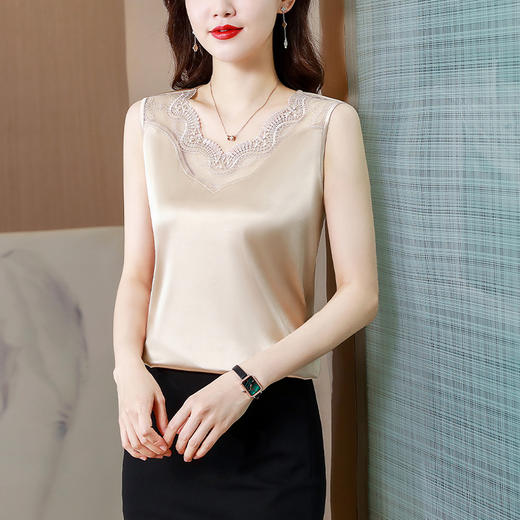 KQL 402H3177 蕾丝吊带背心女外穿2022春夏宽松百搭打底西装内搭无袖丝绸面上衣 商品图4