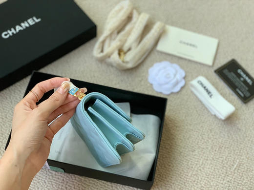 清仓，香奈儿小废包，原单，少量！全新配礼盒，尺寸9.5x13x6cm 商品图1