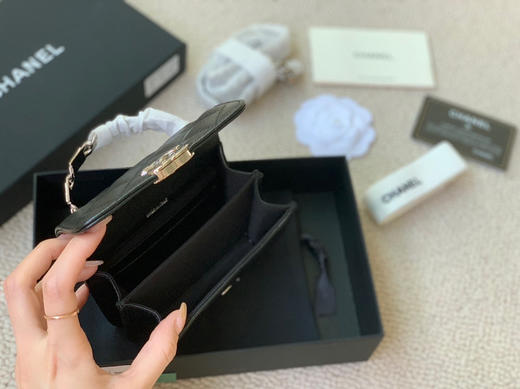 清仓，香奈儿小废包，原单，少量！全新配礼盒，尺寸9.5x13x6cm 商品图5