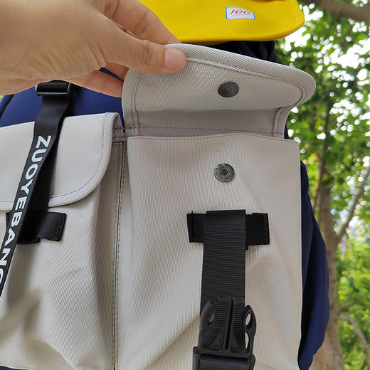 【板牙专享】作业帮时尚黄灰撞色学生书包，大容量，耐用，美观、时尚 商品图7