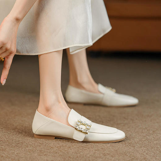 水钻方扣小皮鞋，平底真皮百搭单鞋 MCC-C8391 商品图0