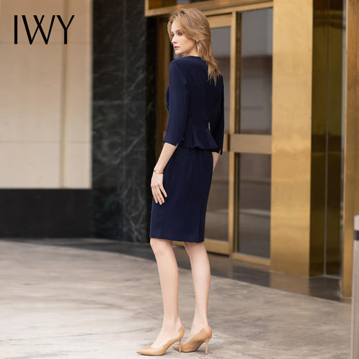 IWY/藏青色2022年夏季新款职业显瘦高端品牌女装气质修身连衣裙OLQ746 商品图3