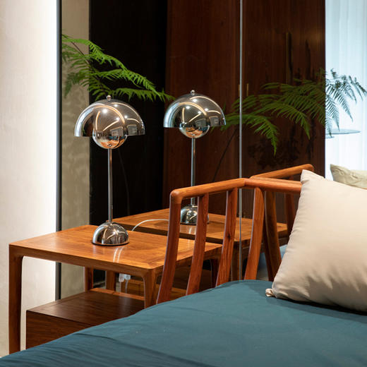 天地 梳背床 商品图1