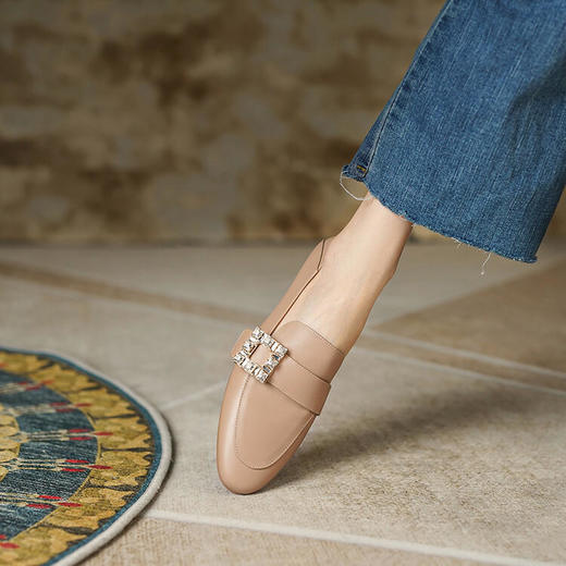 水钻方扣小皮鞋，平底真皮百搭单鞋 MCC-C8391 商品图3
