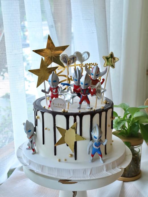 白色淋面奥特曼 商品图1