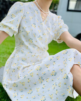 【百图lulu定制】【暗香浮动连衣裙】浮雕肌理感 黄色碎花 法式茶歇连衣裙