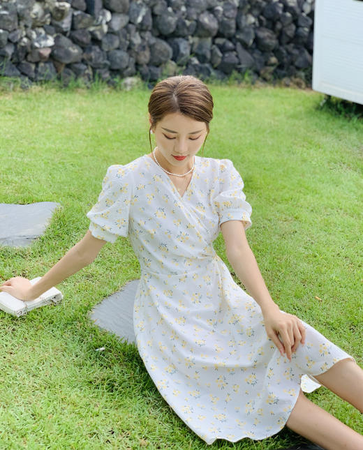 【百图lulu定制】【暗香浮动连衣裙】浮雕肌理感 黄色碎花 法式茶歇连衣裙 商品图8