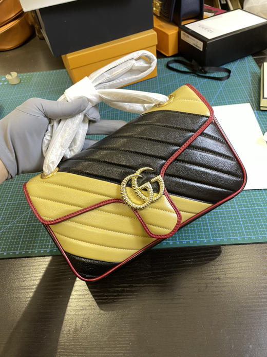 清仓，如图古驰，全新原厂皮，不退换，有包装，原价1300 商品图1