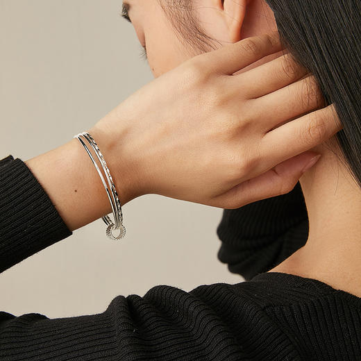 KADER卡蒂罗 三生三世手镯 合金（环保铜） 小众设计高级感手饰礼物生日 实心素圈 送礼盒款#简约大方 商品图1