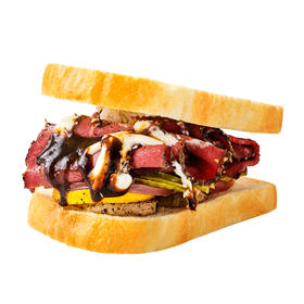 烟熏牛肉三明治